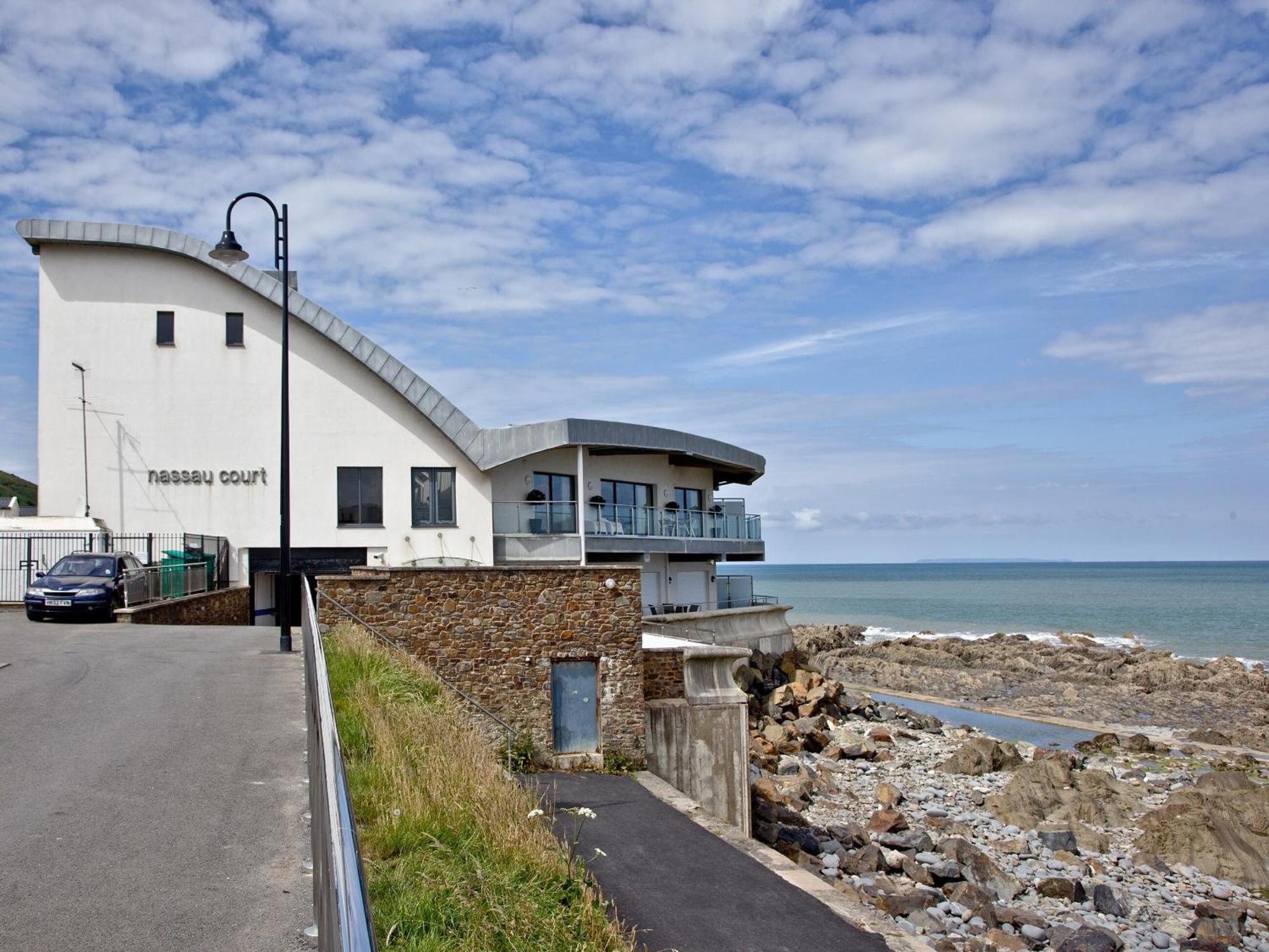 The Penthouse Bay View Apartment Westward Ho!  Exterior photo