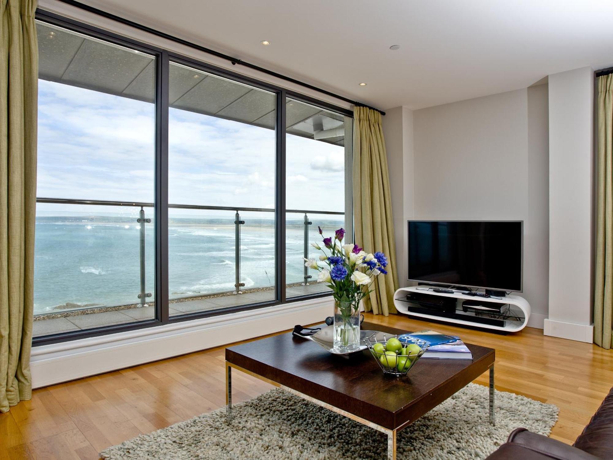 The Penthouse Bay View Apartment Westward Ho!  Exterior photo